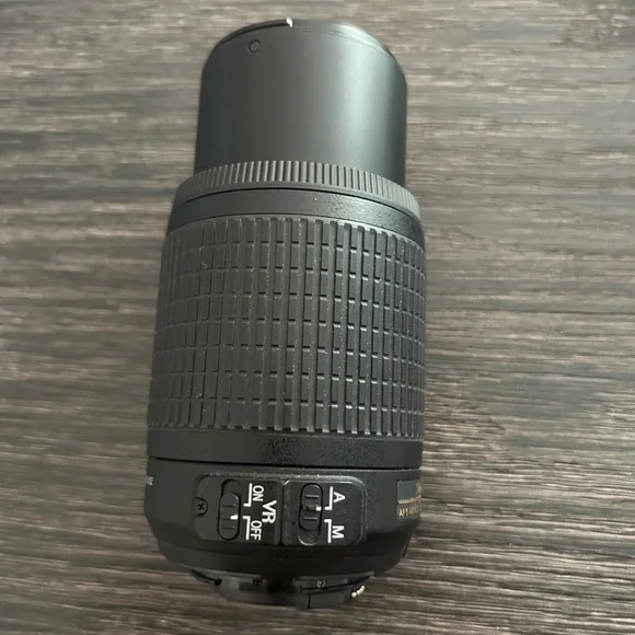 Nikon DX AF-S VR Zoom Nikkor 55-200mm Black